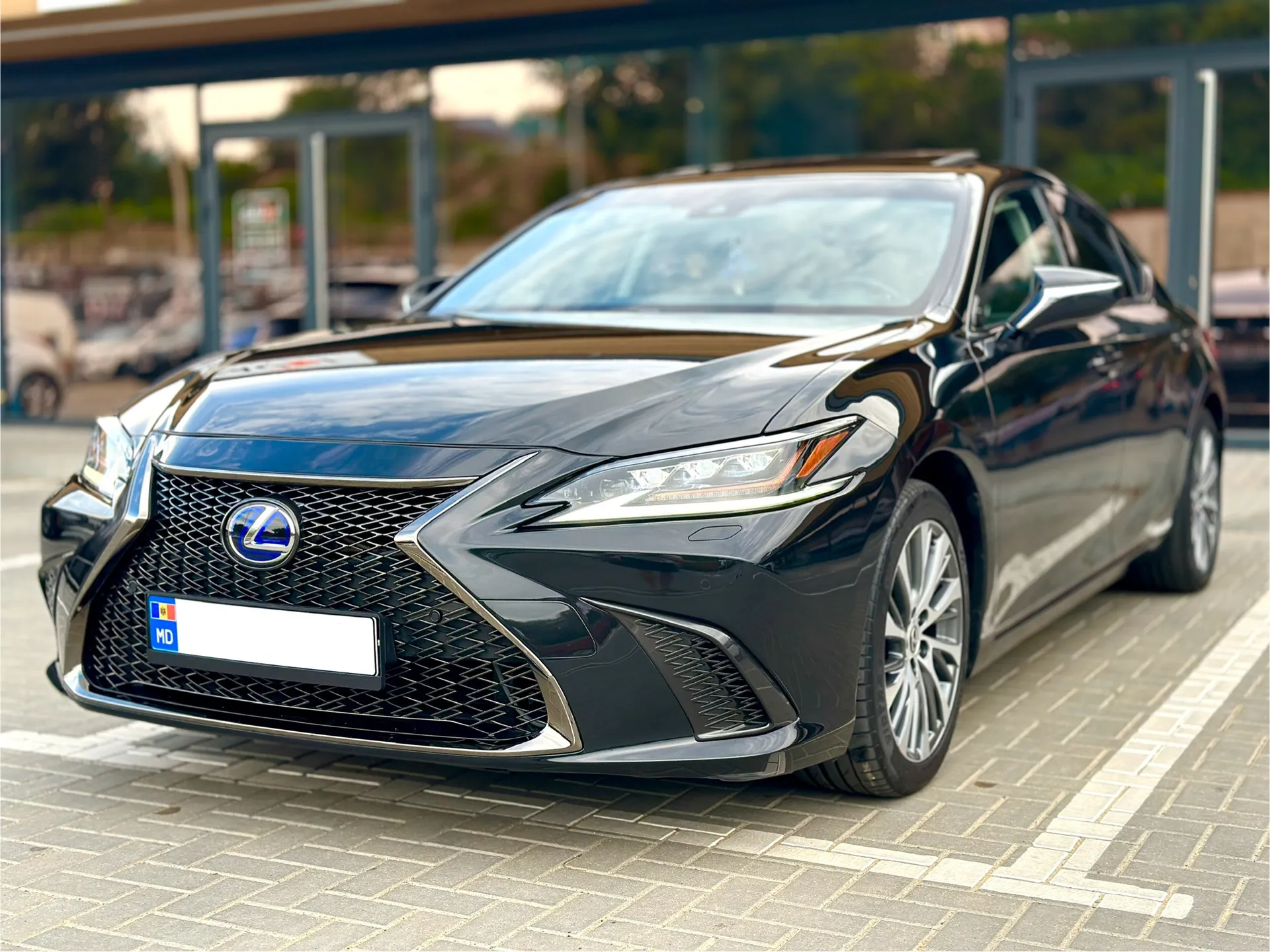 Lexus ES Series 2021