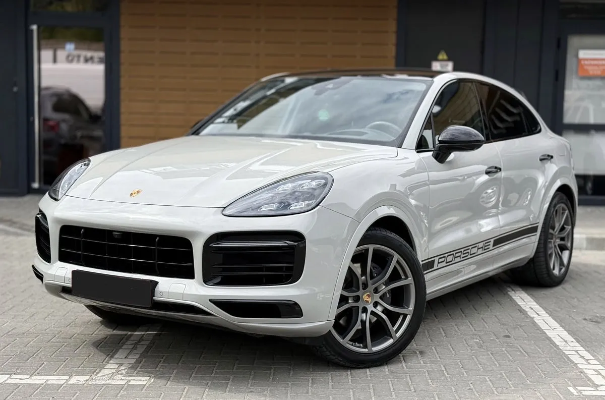 Porsche Cayenne Coupe 2021